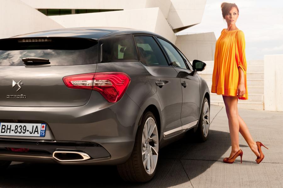  Citroen DS5 2012 года  (фото 65 из 182)